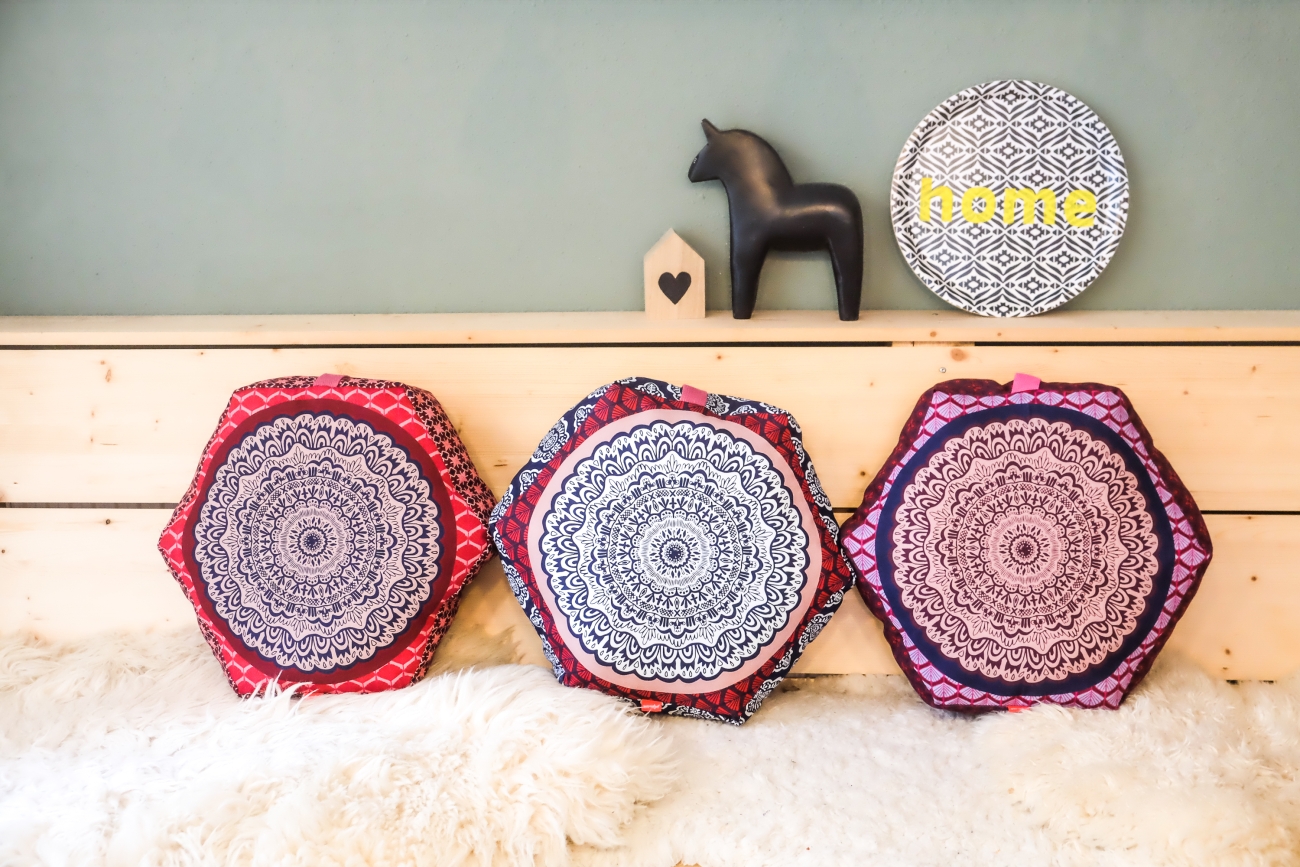 Canvas Swafing -  Pillow Party 2023 - Bunt-Bordeaux - by Jolijou - Panel